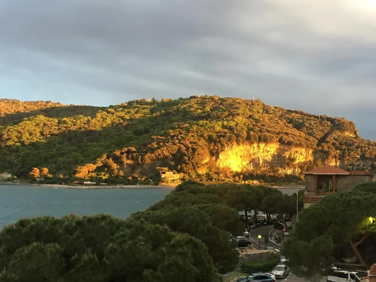 Hotel Paradiso Portov Enere Porto Venere 3*,  Italy