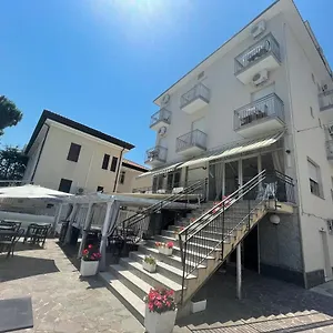 https://hotel-moroni-rimini.riccione-hotels.org